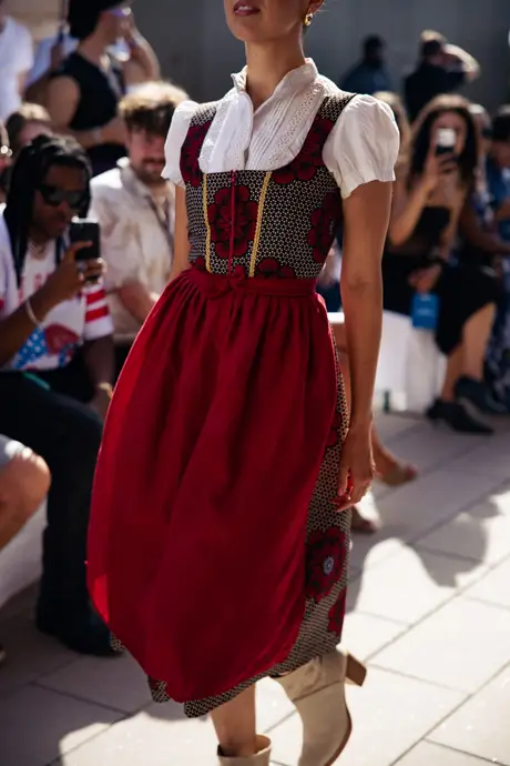 Roubs Style, 9 August 2026, show 4, Runway. Frame FBPEKI