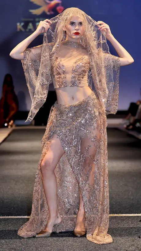 7 August 2026, show 2, Runway. Frame XO6ZQT
