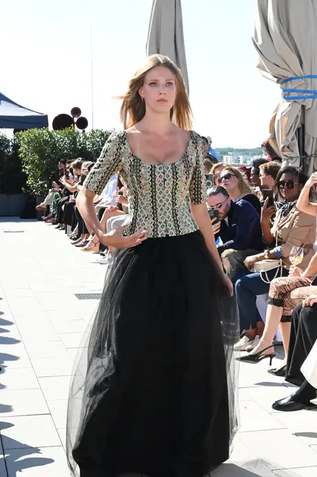 Runway, 8 August 2026. Frame POMSEV