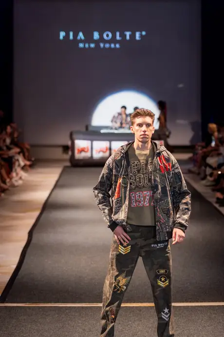 Pia Bolte, 8 August 2026, show 6, Runway. Frame QU6YL5