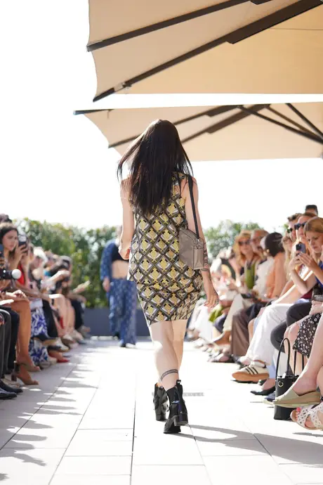 Roubs Style, 9 August 2026, show 4, Runway. Frame C2ZZSG