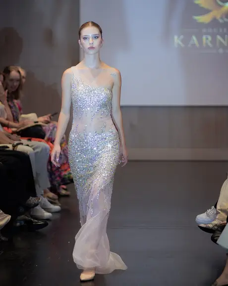 House of Karneol, 9 August 2026, show 5, Runway. Frame HAYA3U