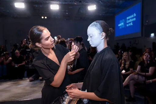 Joelle Jacobs x Holsta, 9 August 2026, show 6, Runway. Frame ECOMLA