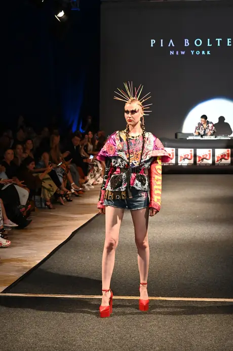 8 August 2026, show 6, Runway. Frame DCU3NP