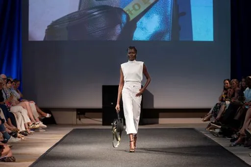 Joelle Jacobs x Holsta, 9 August 2026, show 6, Runway. Frame HNGWF8