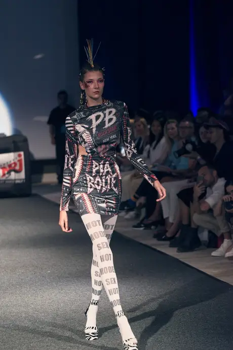 Pia Bolte, 8 August 2026, show 6, Runway. Frame C1SGWQ
