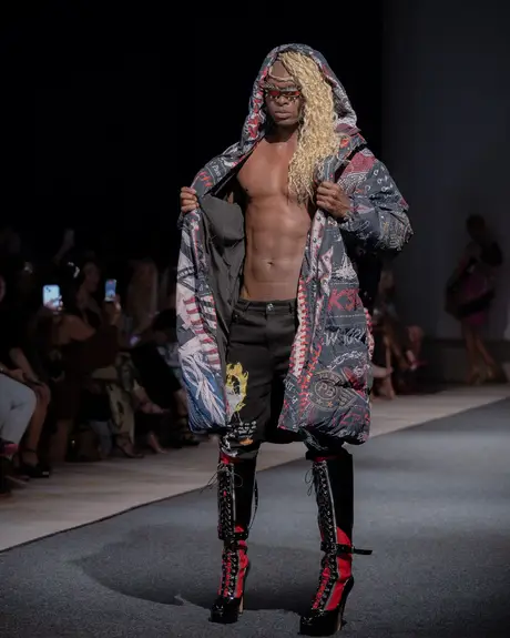 Pia Bolte, 8 August 2026, show 6, Runway. Frame -_6NYG