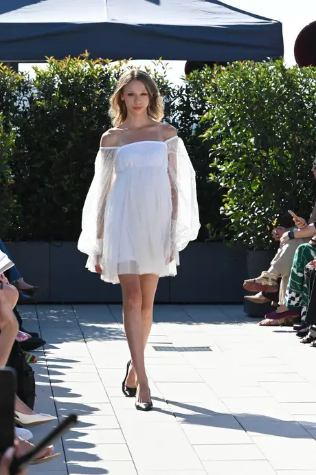 SAFAA x Lovely Kiss, 8 August 2026, show 4, Runway. Frame ZU0ZAJ