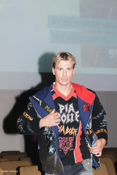 Pia Bolte, 8 August 2026, show 6, Runway. Frame 8SHMG6