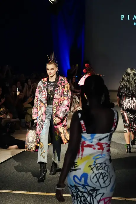 Pia Bolte, 8 August 2026, show 6, Runway. Frame KMD27R