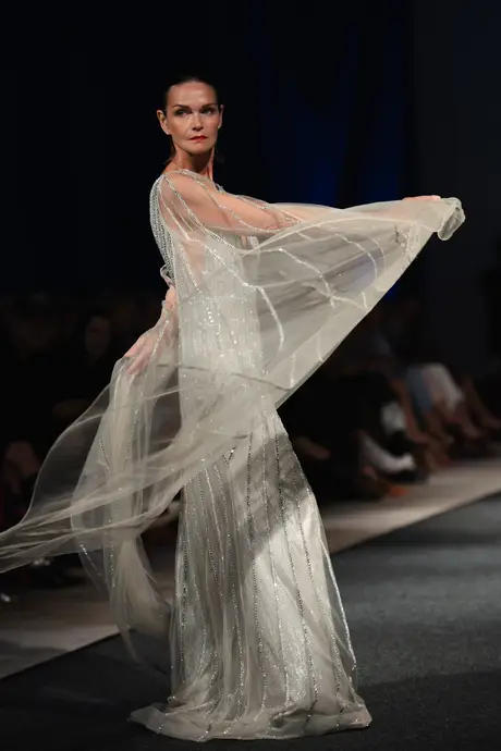 7 August 2026, show 2, Runway. Frame 7ROXOA