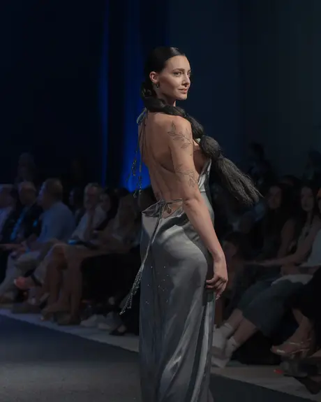 7 August 2026, show 2, Runway. Frame YRSZDV