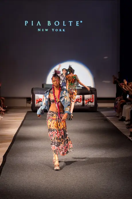 Pia Bolte, 8 August 2026, show 6, Runway. Frame LJMZDZ