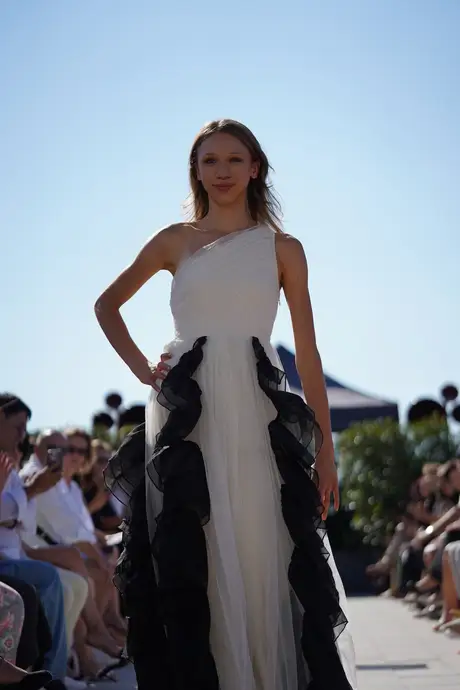 Lovely Kiss, 8 August 2026, show 4, second of two, Runway. Frame ADPB2V