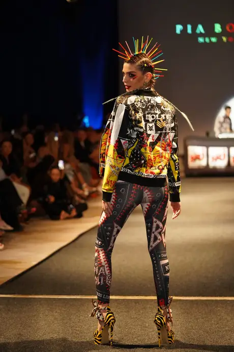 Pia Bolte, 8 August 2026, show 6, Runway. Frame NI-YLH