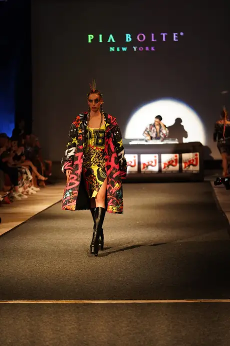 Pia Bolte, 8 August 2026, show 6, Runway. Frame _UECVN