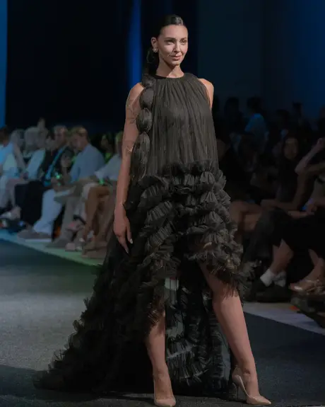 7 August 2026, show 2, Runway. Frame 36QGMT