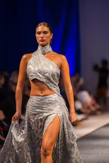House of Karneol, 7 August 2026, show 2, Runway. Frame TVAMM8
