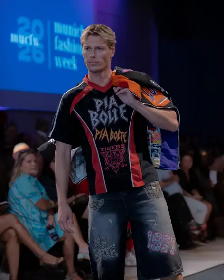 Pia Bolte, 8 August 2026, show 6, Runway. Frame QZSEZS