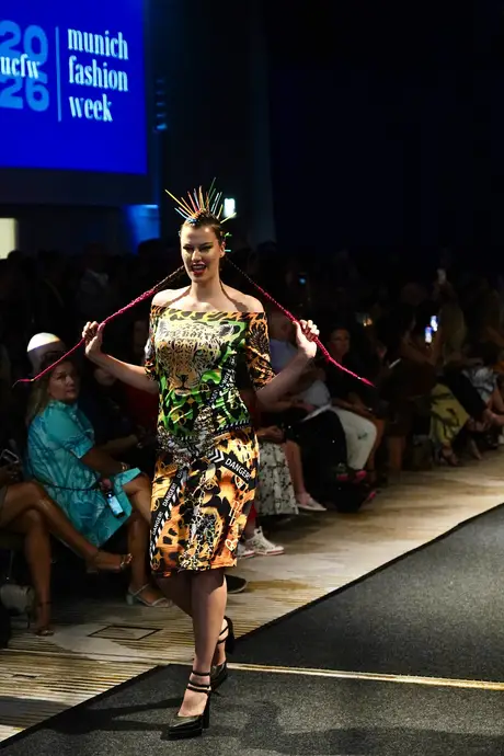 Pia Bolte, 8 August 2026, show 6, Runway. Frame 08E16P