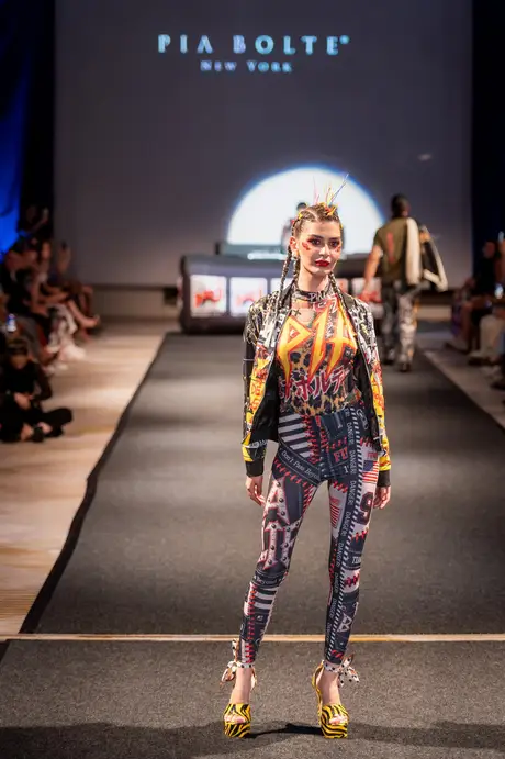 Pia Bolte, 8 August 2026, show 6, Runway. Frame QLC3TH