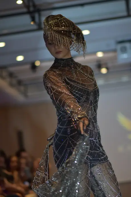 House of Karneol, 9 August 2026, show 5, Runway. Frame 23GP1Z