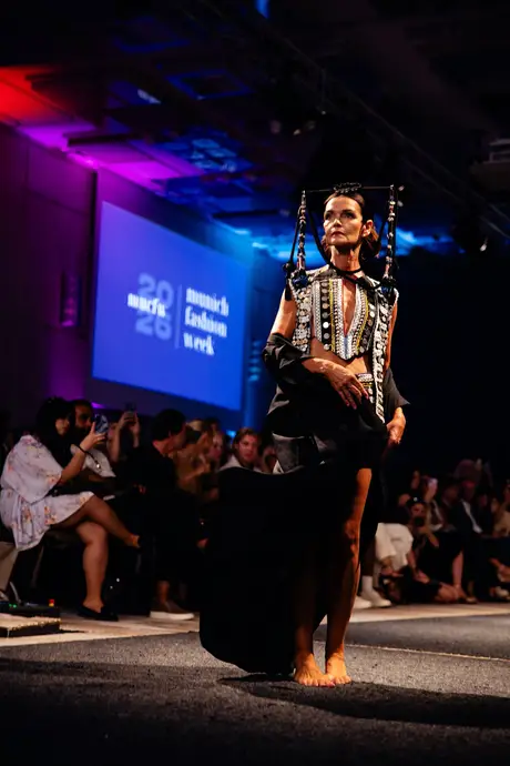 Joelle Jacobs, 9 August 2026, show 6, first of two, Runway. Frame 3DG0EF