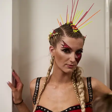 Backstage, 8 August 2026. Frame 03ESKE