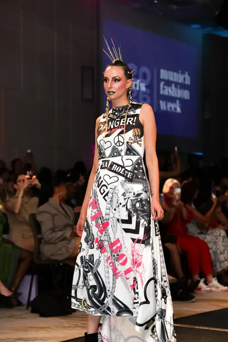 Pia Bolte, 8 August 2026, show 6, Runway. Frame FT2RA5