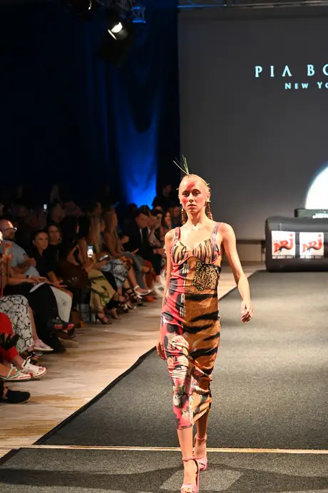 8 August 2026, show 6, Runway. Frame 2456RU