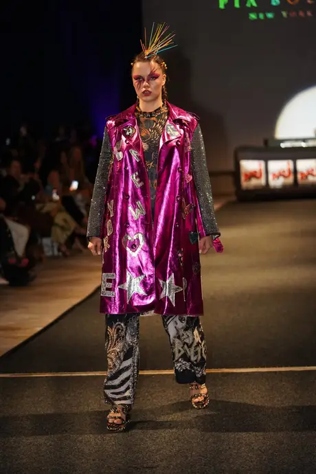 Pia Bolte, 8 August 2026, show 6, Runway. Frame CR-GD1