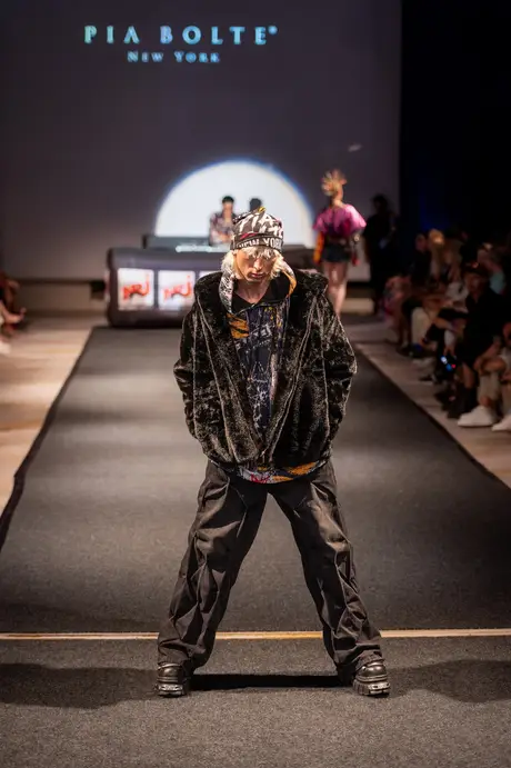 Pia Bolte, 8 August 2026, show 6, Runway. Frame K_ZWKF