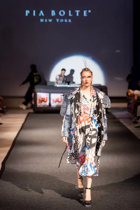 Pia Bolte, 8 August 2026, show 6, Runway. Frame D6SHNP
