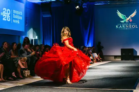 7 August 2026, show 2, Runway. Frame STETF4