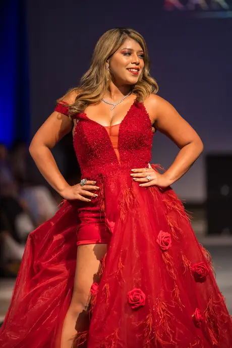 House of Karneol, 7 August 2026, show 2, Runway. Frame PKLQPE