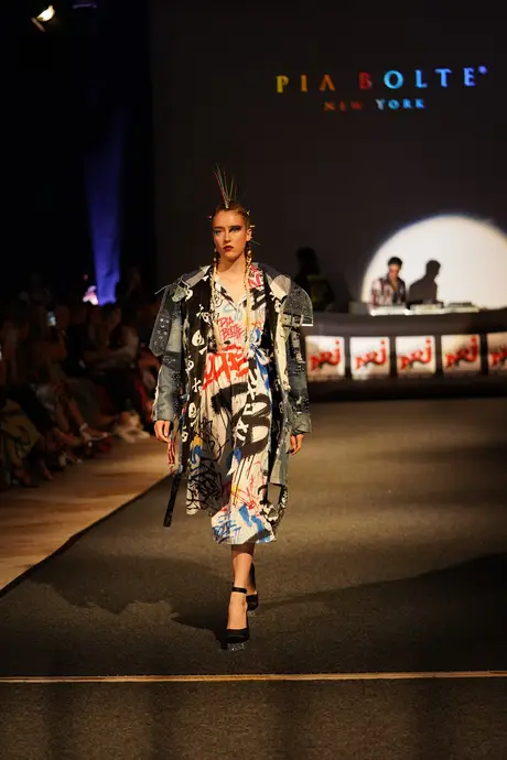 Pia Bolte, 8 August 2026, show 6, Runway. Frame YW3TWH