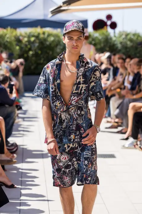 Pia Bolte, 8 August 2026, show 2, Runway. Frame VOEILA
