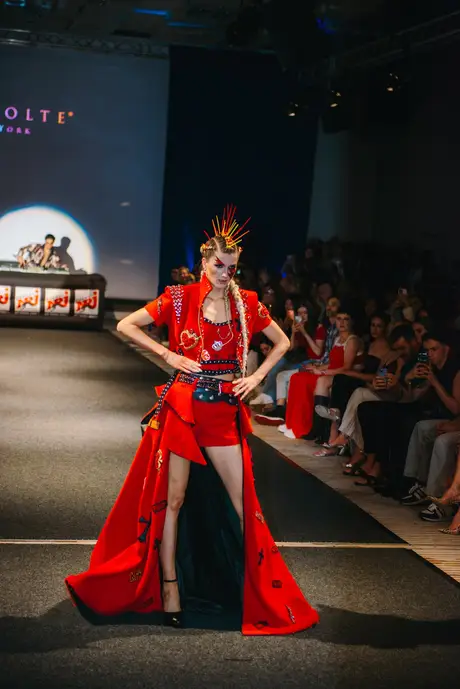 Pia Bolte, 8 August 2026, show 6, Runway. Frame MYR5K2