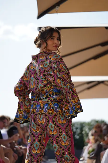 Roubs Style, 9 August 2026, show 4, Runway. Frame S6OD_W