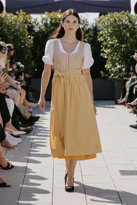 8 August 2026, show 4, Runway. Frame CIJSTK