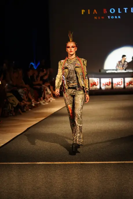Pia Bolte, 8 August 2026, show 6, Runway. Frame YFWU2S