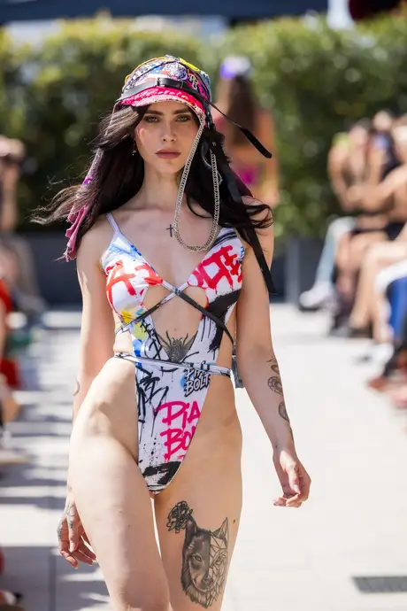 Pia Bolte, 8 August 2026, show 2, Runway. Frame V39ZZZ