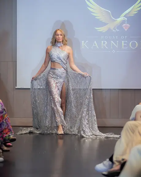 House of Karneol, 9 August 2026, show 5, Runway. Frame BYME2I