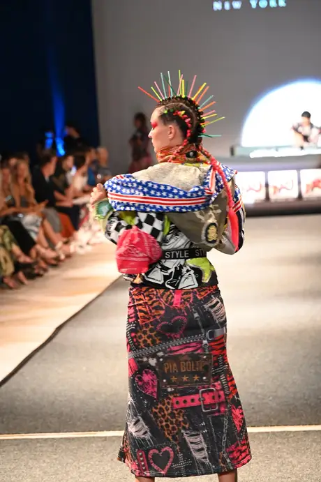 8 August 2026, show 6, Runway. Frame -GAEVI