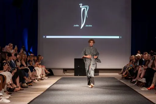 Joelle Jacobs x Holsta, 9 August 2026, show 6, Runway. Frame _QDRRF