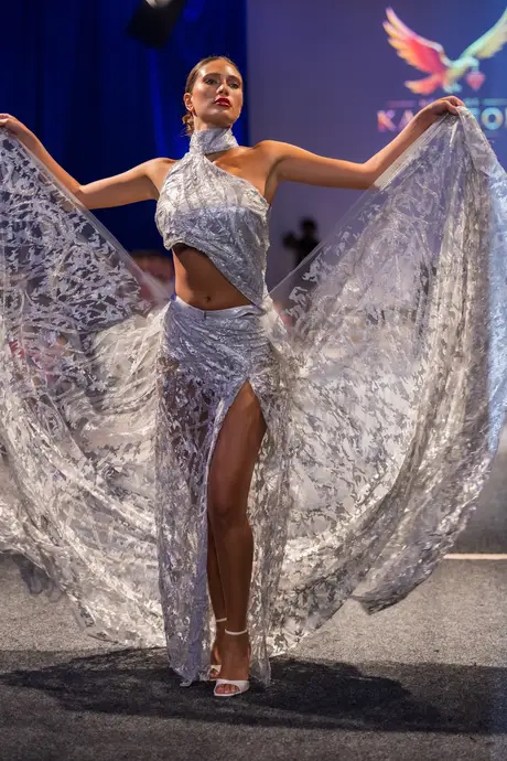 House of Karneol, 7 August 2026, show 2, Runway. Frame NMTK6F