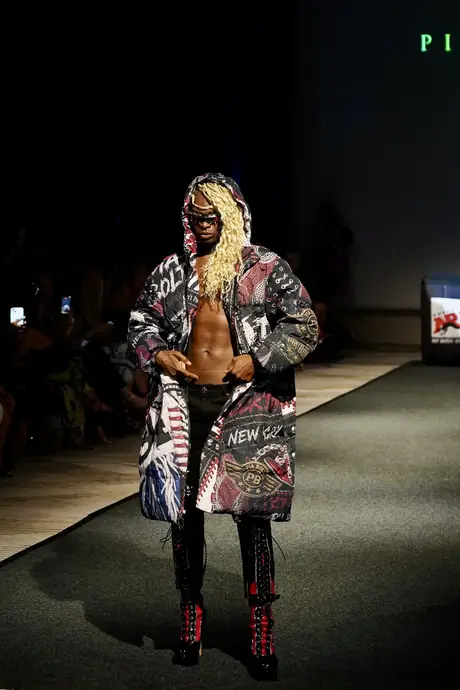 Pia Bolte, 8 August 2026, show 6, Runway. Frame VY6FJQ