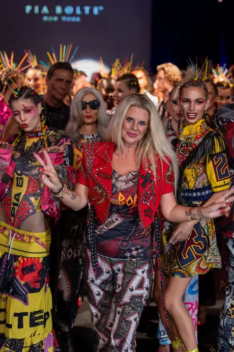 Pia Bolte, 8 August 2026, show 6, Runway. Frame 6EBBDZ