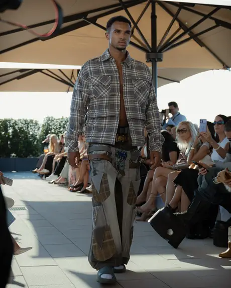 7 August 2026, show 1, Runway. Frame DTWWD6