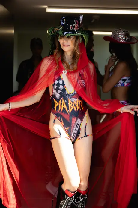 Pia Bolte, 8 August 2026, show 6, Runway. Frame CRAISA